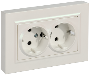 Розетка 2-м 16А С/У З/К cо шторками плоская в сборе Жемчуг Brite
