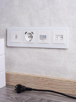 Розетка 1-м 16А С/У З/К со шторками+USB A+А 3,1А Белый Brite