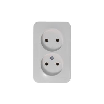 Розетка 2-м 16А О/У изолирующая пластина Белый Blanca