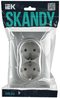 Розетка 2-м 16А С/У З/К в сборе Серебряный Skandy