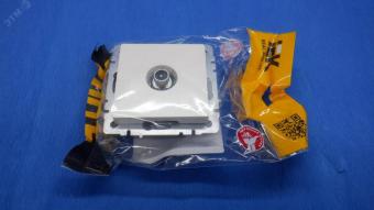 Розетка TV антенна С/У проходная Жемчуг Brite